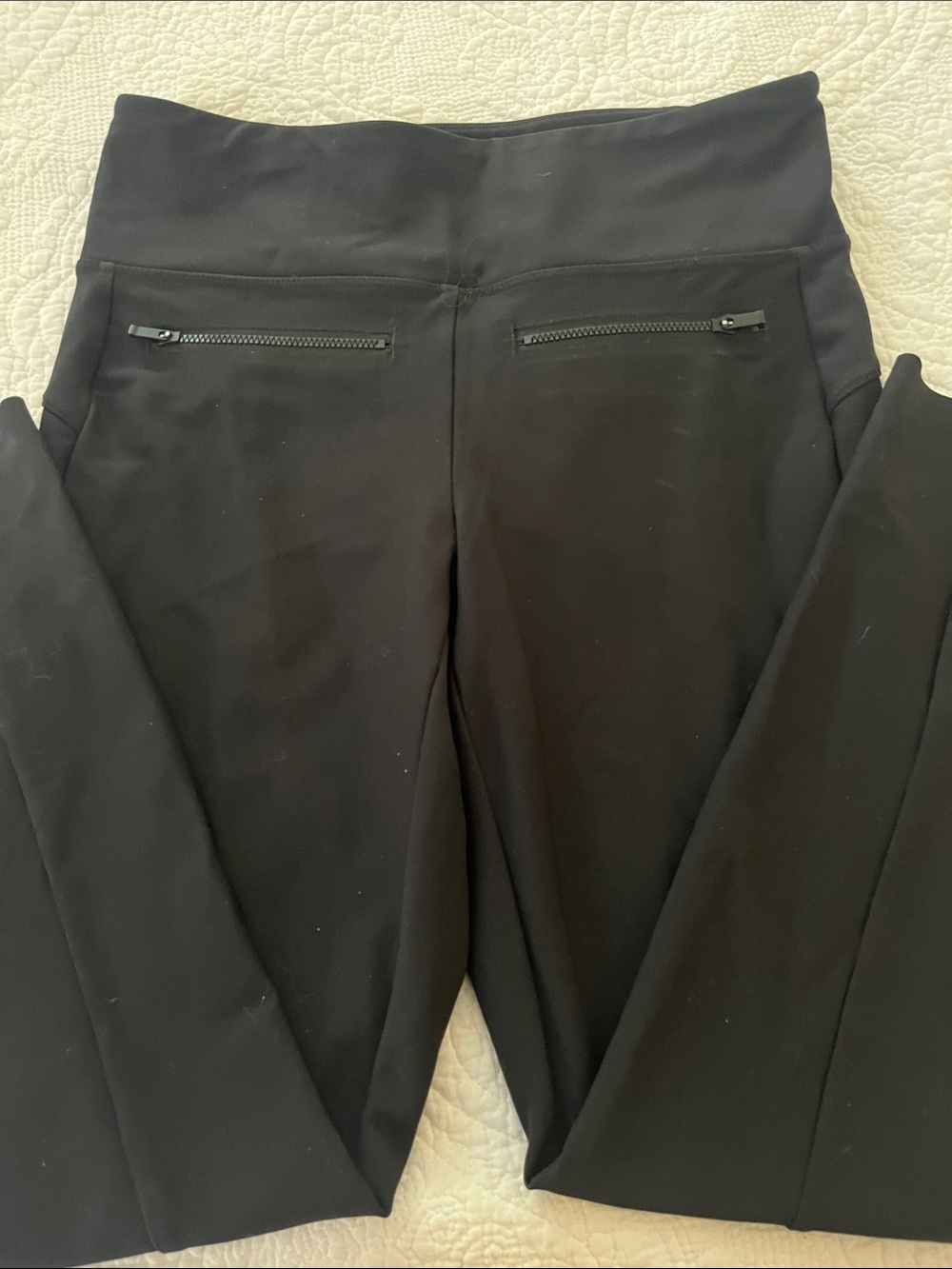 Athleta Black Leggings with Zipper Pockets in front S